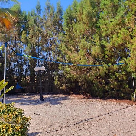 Larnaca Mansion Ideal For 3 Families Or More Bagian luar foto