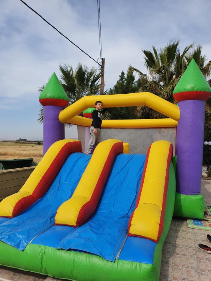 Larnaca Mansion Ideal For 3 Families Or More Bagian luar foto