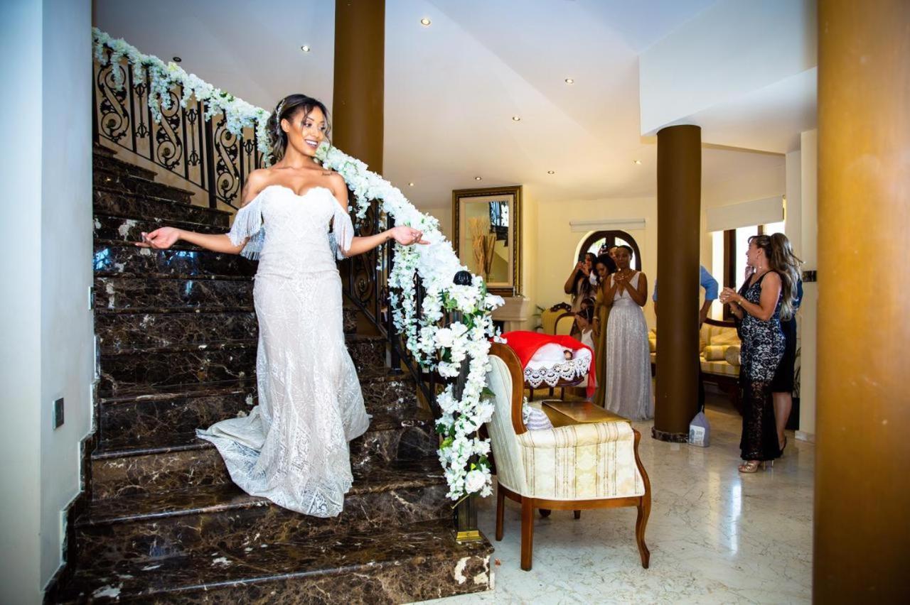 Larnaca Mansion Ideal For 3 Families Or More Bagian luar foto
